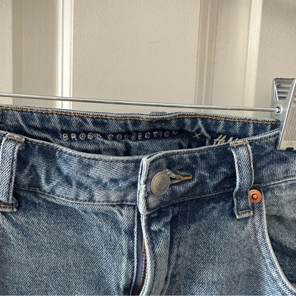 Brock Collection x H&M Medium Wash High Rise Cropped Jean - Size 10 - Picture 3 of 6